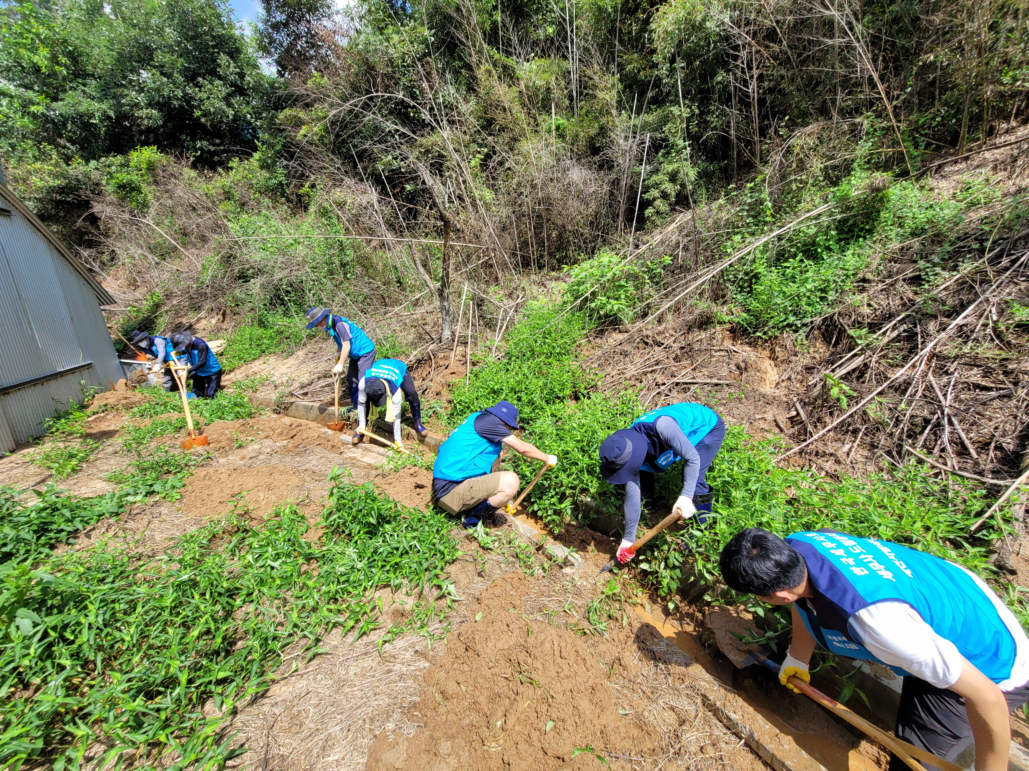 Ŭ���Ͻø� ����ũ���� �̹����� �������ϴ�