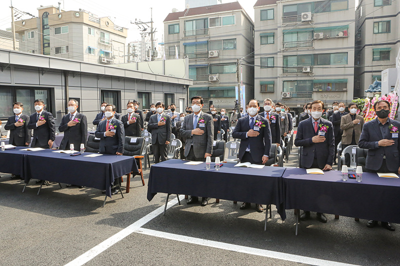 Ŭ���Ͻø� ����ũ���� �̹����� �������ϴ�