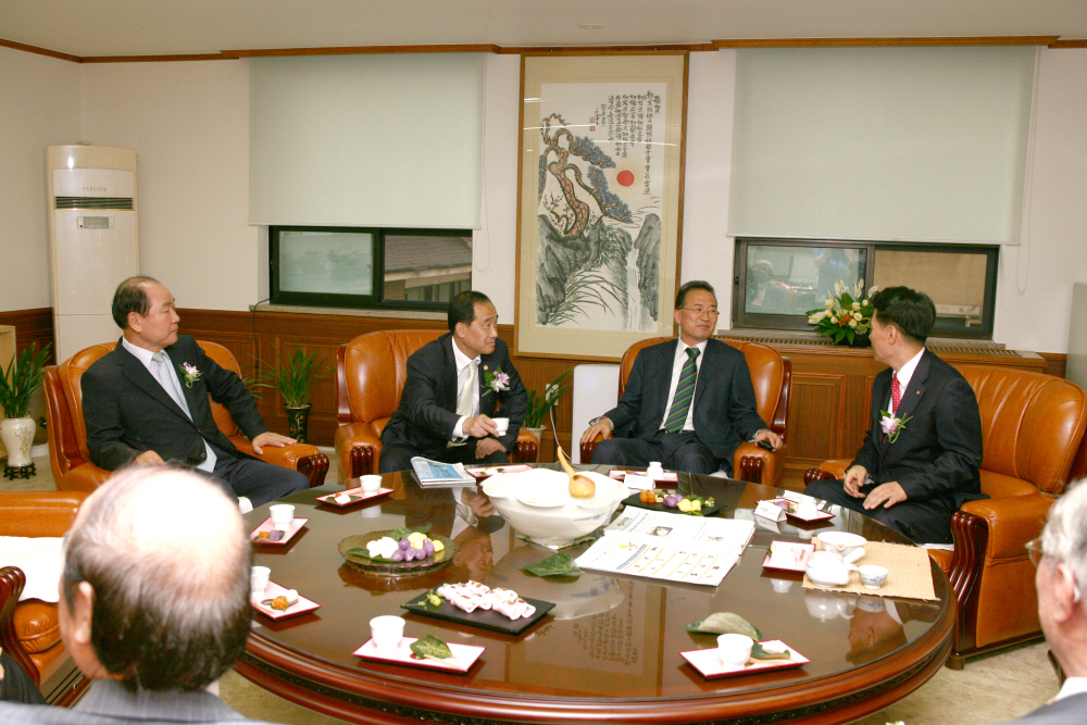 Ŭ���Ͻø� ����ũ���� �̹����� �������ϴ�