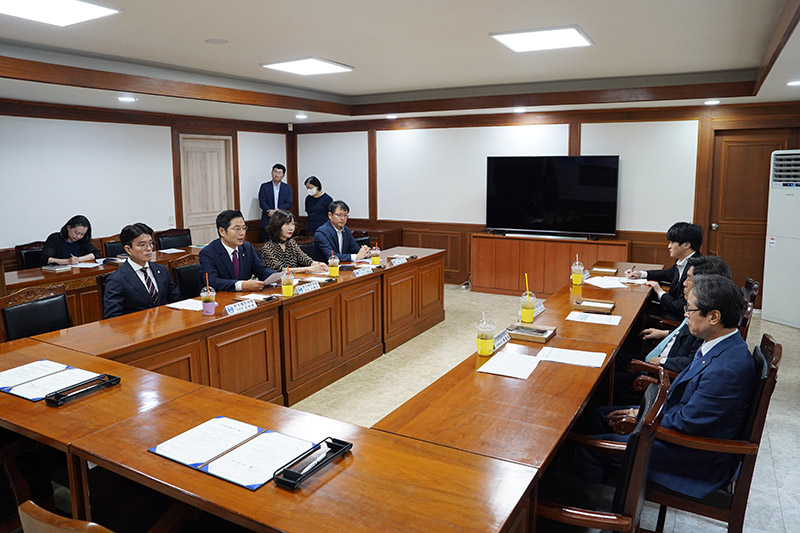 Ŭ���Ͻø� ����ũ���� �̹����� �������ϴ�