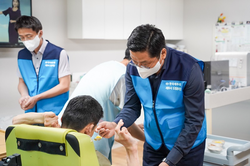 Ŭ���Ͻø� ����ũ���� �̹����� �������ϴ�