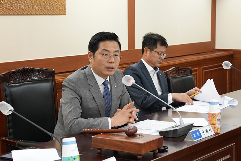 Ŭ���Ͻø� ����ũ���� �̹����� �������ϴ�