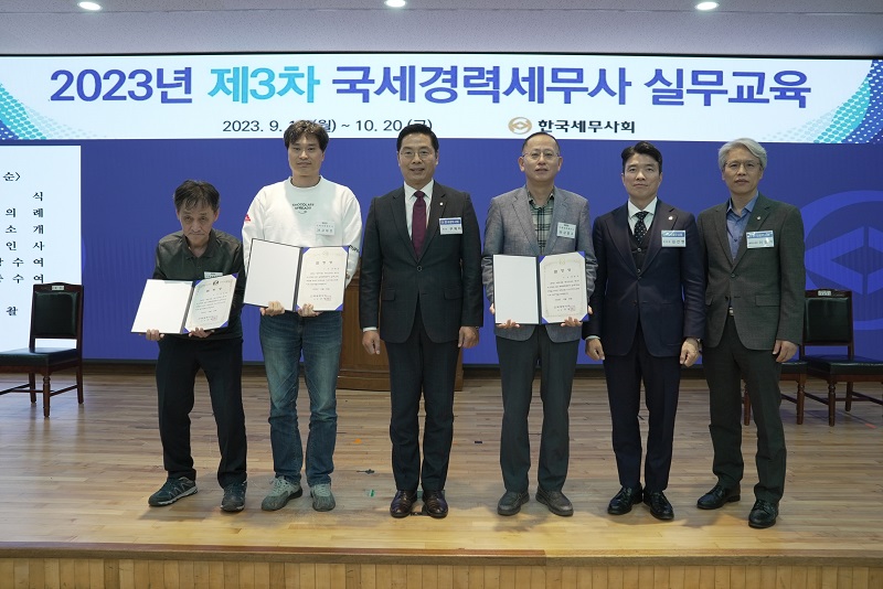 Ŭ���Ͻø� ����ũ���� �̹����� �������ϴ�