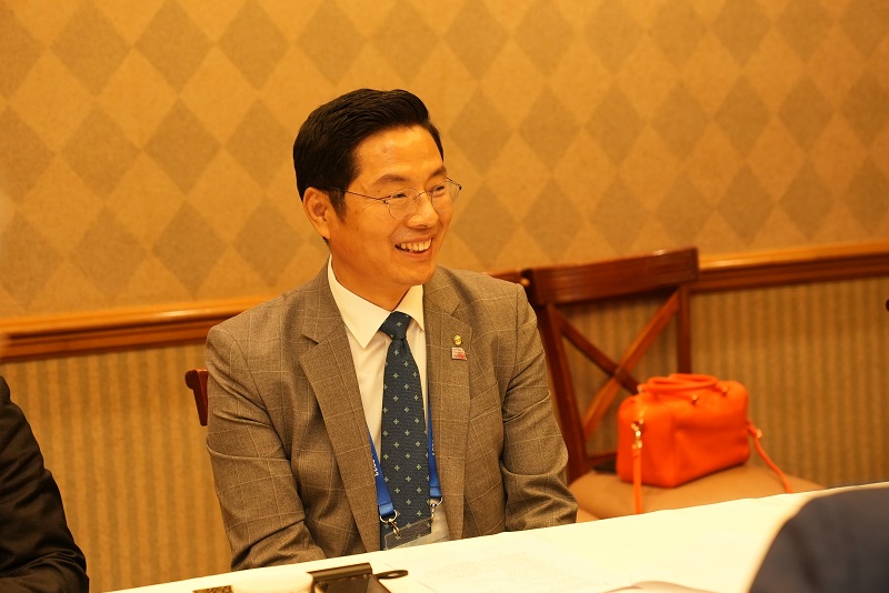 Ŭ���Ͻø� ����ũ���� �̹����� �������ϴ�