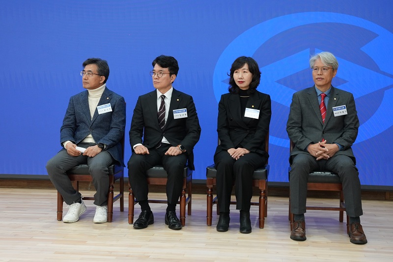 Ŭ���Ͻø� ����ũ���� �̹����� �������ϴ�