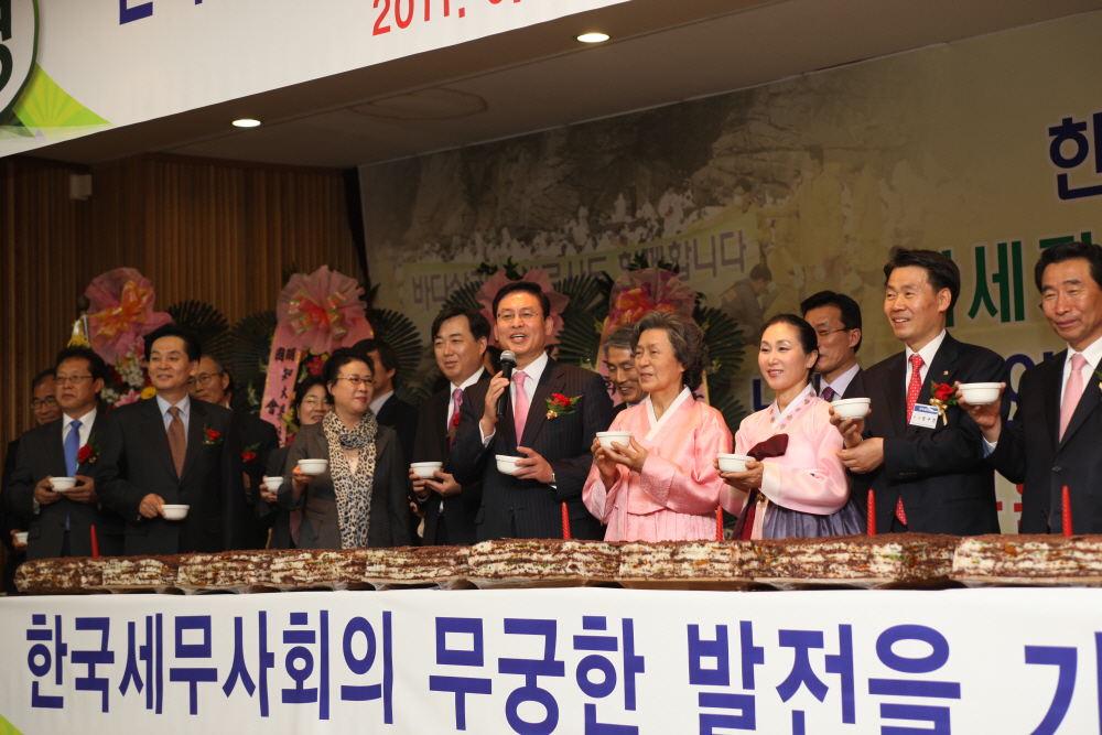 Ŭ¸¯ÇÏ½Ã¸é ¿ø·¡Å©±âÀÇ À̹ÌÁö°¡ º¸¿©Áý´Ï´Ù