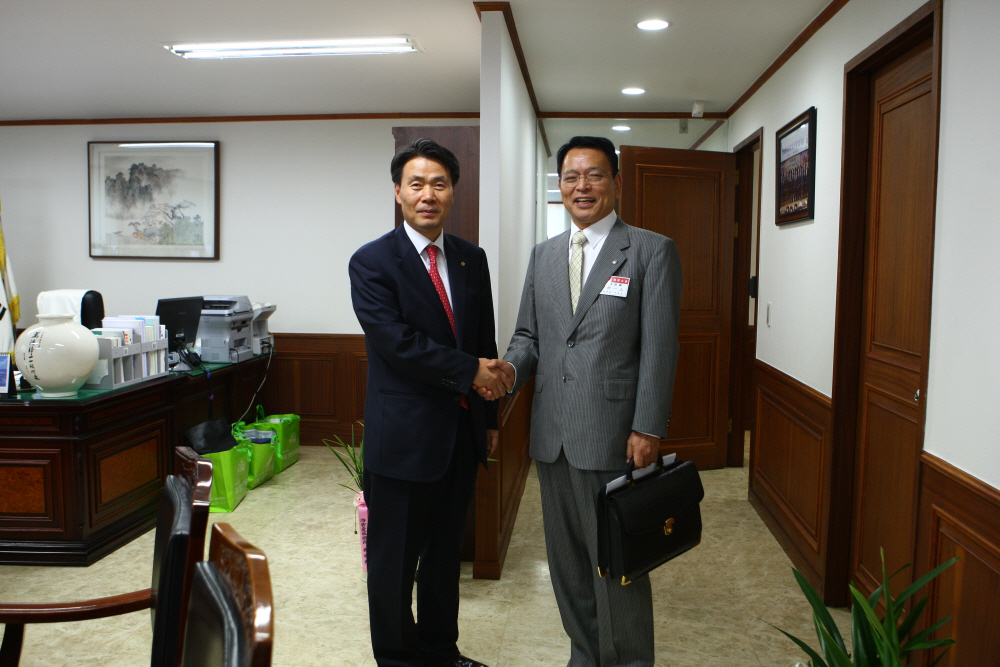 Ŭ���Ͻø� ����ũ���� �̹����� �������ϴ�